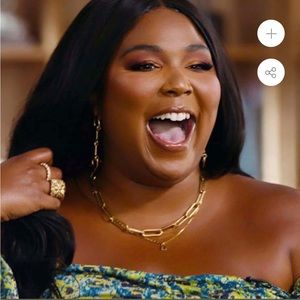 SET DEAL - SEX & THE CITY FANS⭐️ COMBO Carrie necklace & bracelet!!